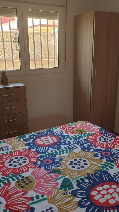 Apartamento Helena Рота Екстериор снимка