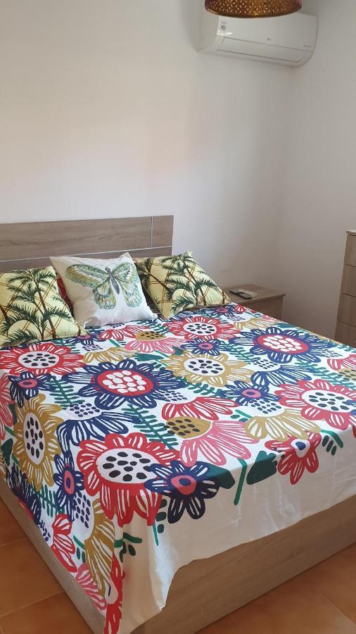 Apartamento Helena Рота Екстериор снимка