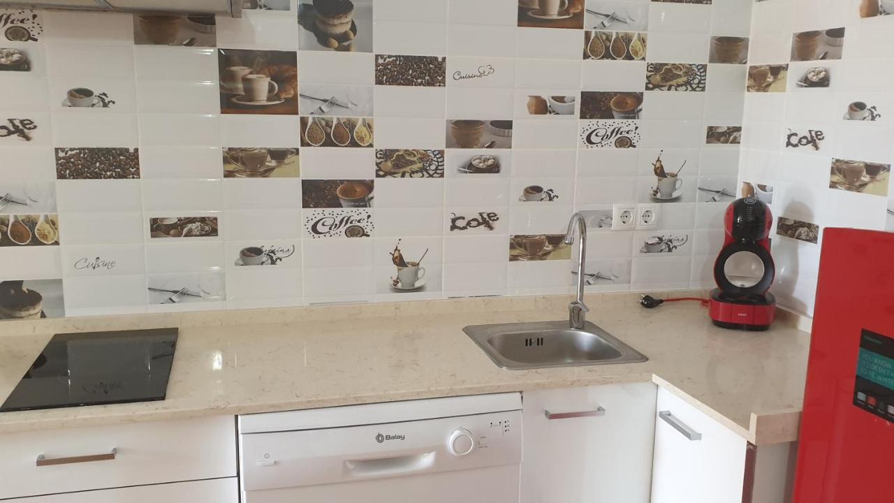 Apartamento Helena Рота Екстериор снимка